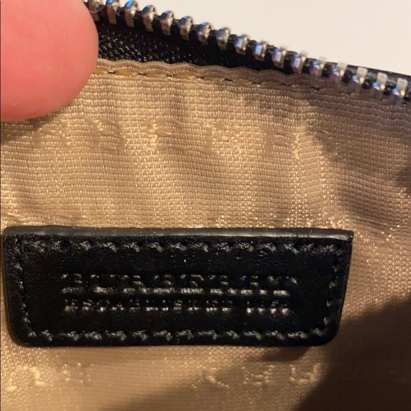 Burberry Nova Check Coin/Card Holder (zipper) - Picture 2 of 4